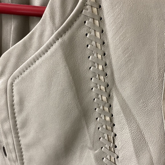 Elie Tahari Lamb Leather Bomber style moto jacket Grey size XS buttery s… - Picture 3 of 9